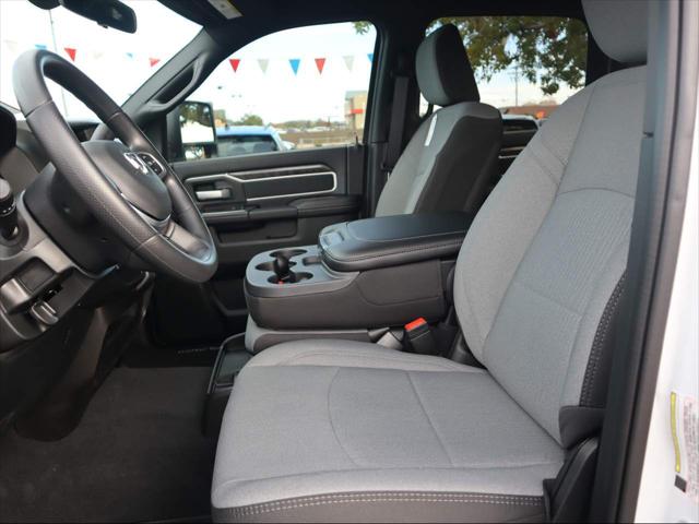 2024 Ram 3500 Tradesman/SLT/Laramie/Limited