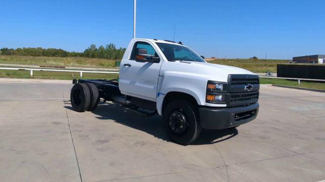 2023 Chevrolet Silverado MD LT