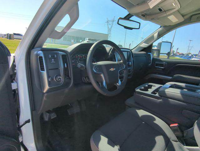 2023 Chevrolet Silverado MD LT