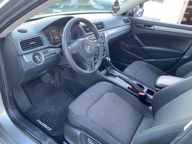 2013 Volkswagen Passat 2.5L S