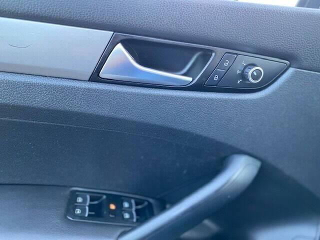2013 Volkswagen Passat 2.5L S
