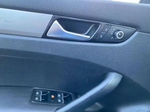 2013 Volkswagen Passat 2.5L S