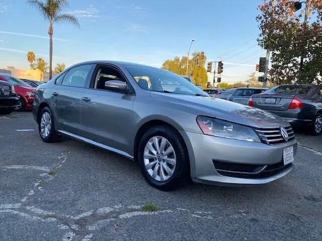2013 Volkswagen Passat 2.5L S
