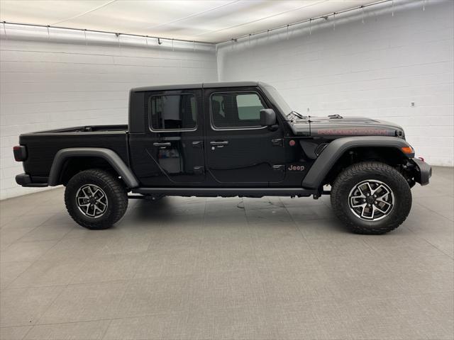 2024 Jeep Gladiator GLADIATOR RUBICON 4X4