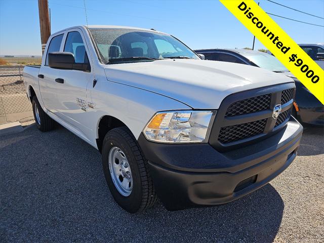 2023 RAM Ram 1500 Classic RAM 1500 CLASSIC TRADESMAN CREW CAB 4X4 57 BOX