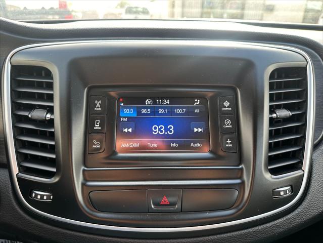 2015 Chrysler 200 Limited