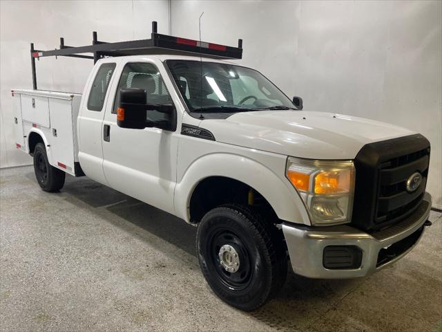 2011 Ford F-250 XL 4x4 4dr SuperCab 6.8 ft. SB Pickup