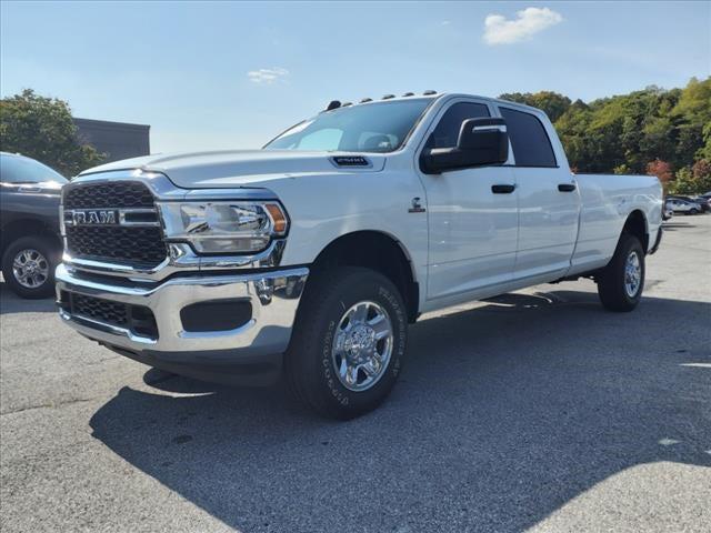 2024 RAM Ram 2500 RAM 2500 TRADESMAN CREW CAB 4X4 8 BOX