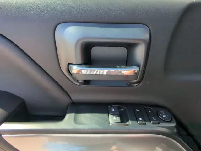 2023 Chevrolet Silverado MD LT