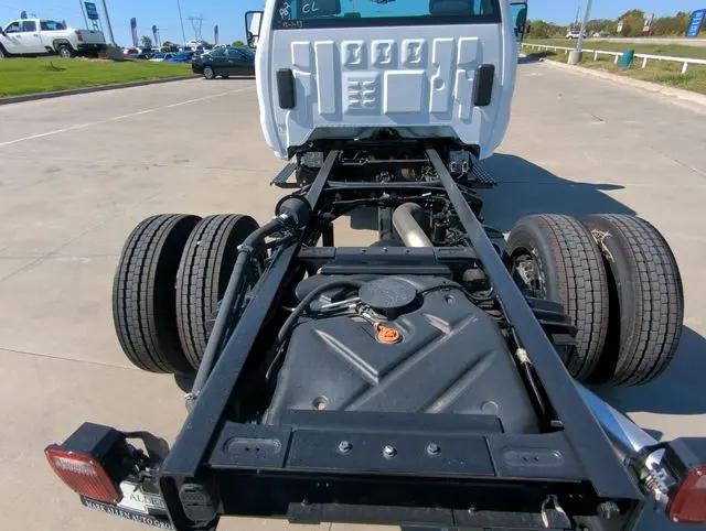 2023 Chevrolet Silverado MD LT
