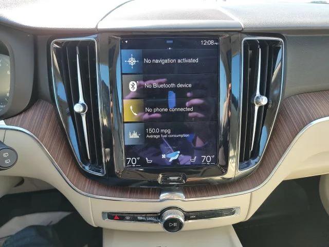 2021 Volvo XC60 T5 Momentum