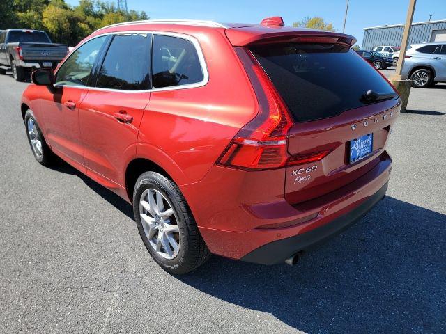 2021 Volvo XC60 T5 Momentum