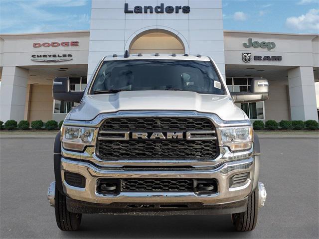 2024 RAM Ram 5500 Chassis Cab RAM 5500 TRADESMAN CHASSIS CREW CAB 4X4 84 CA