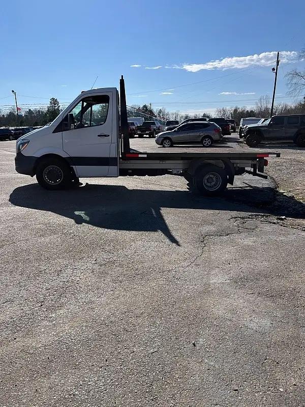 2018 Mercedes-Benz Sprinter 3500XD Chassis Standard Roof V6