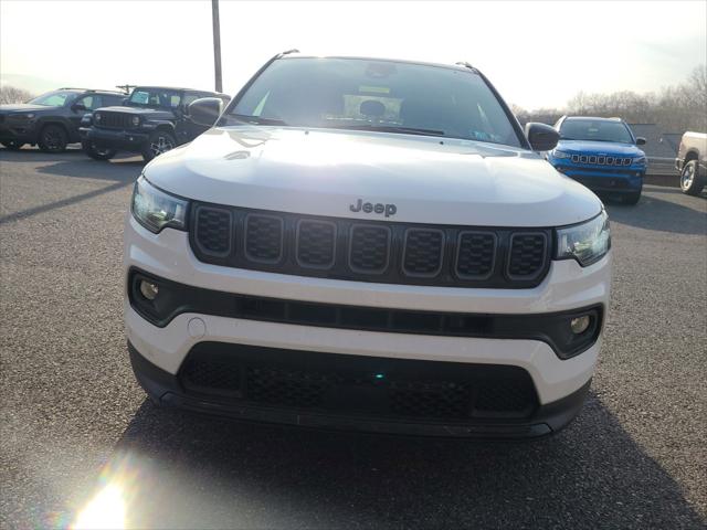 2024 Jeep Compass COMPASS LATITUDE 4X4