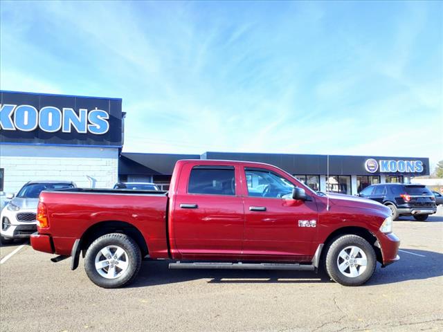 2017 Ram 1500 Express Crew Cab 4x4 57 Box