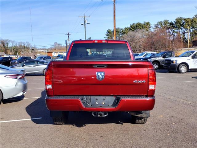 2017 Ram 1500 Express Crew Cab 4x4 57 Box