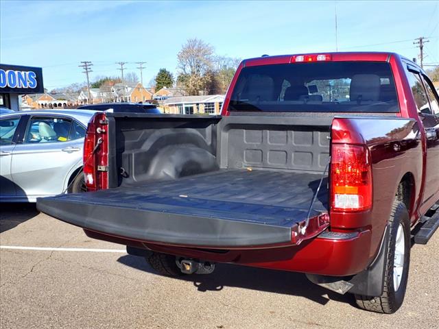 2017 Ram 1500 Express Crew Cab 4x4 57 Box
