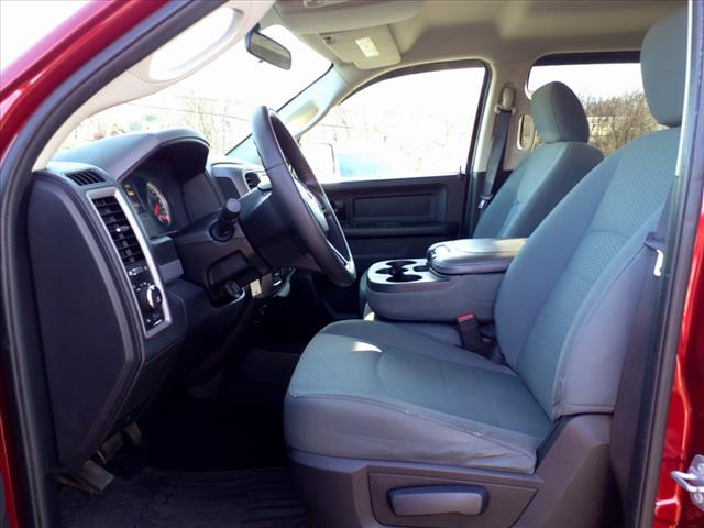 2017 Ram 1500 Express Crew Cab 4x4 57 Box