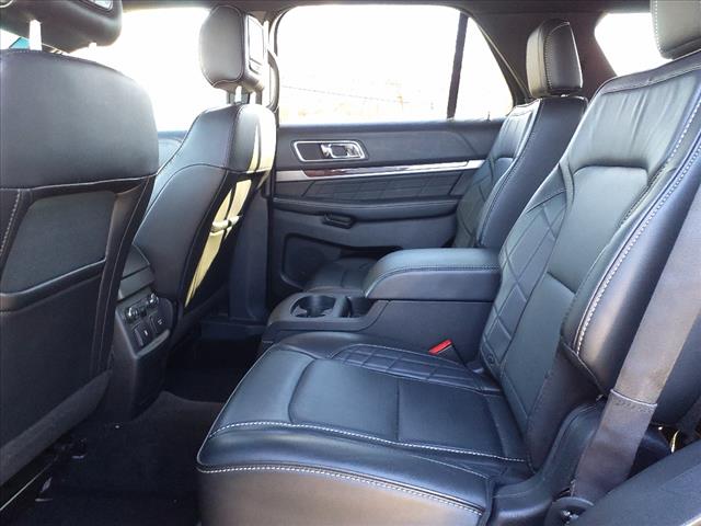2017 Ford Explorer Platinum