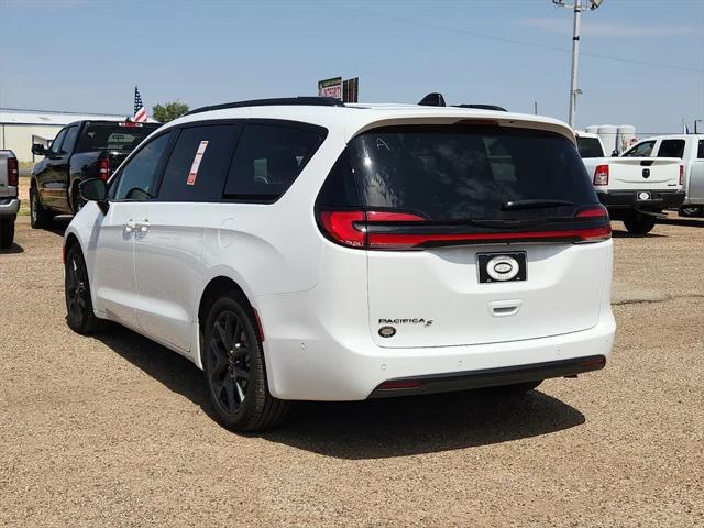 2024 Chrysler Pacifica PACIFICA TOURING L