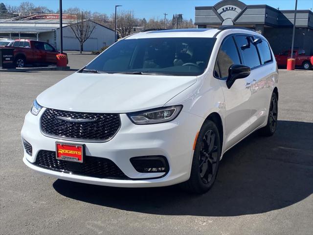 2024 Chrysler Pacifica PACIFICA TOURING L