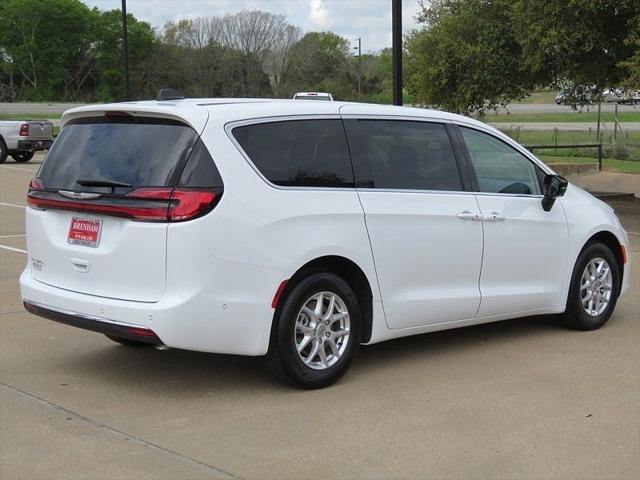 2024 Chrysler Pacifica PACIFICA TOURING L