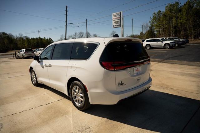 2024 Chrysler Pacifica PACIFICA TOURING L