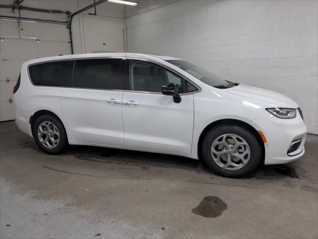 2024 Chrysler Pacifica PACIFICA LIMITED