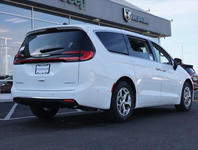 2024 Chrysler Pacifica PACIFICA LIMITED