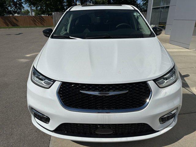 2024 Chrysler Pacifica PACIFICA LIMITED