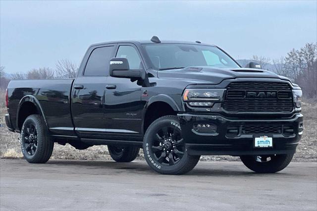 2024 RAM Ram 3500 RAM 3500 LIMITED CREW CAB 4X4 8 BOX