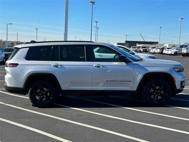 2024 Jeep Grand Cherokee GRAND CHEROKEE L ALTITUDE 4X4