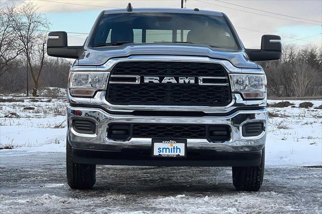 2024 RAM Ram 3500 RAM 3500 TRADESMAN CREW CAB 4X4 8 BOX