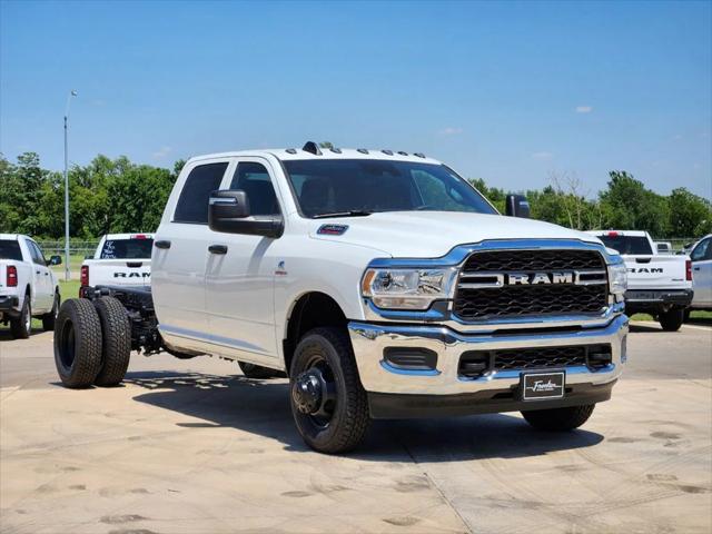 2024 RAM Ram 3500 Chassis Cab RAM 3500 TRADESMAN CREW CAB CHASSIS 4X4 60 CA