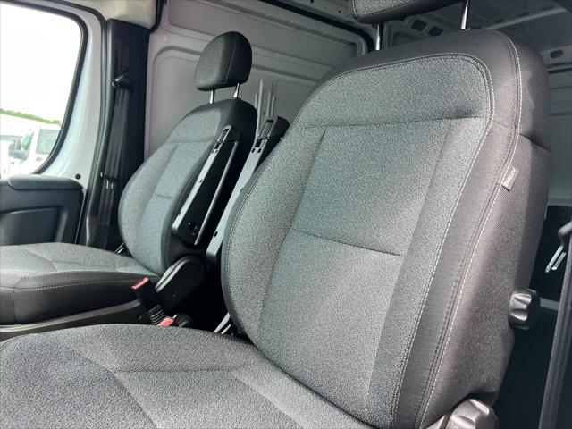 2024 Ram ProMaster Cargo Van SLT+ High Roof 136" WB