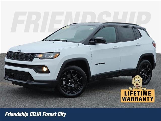 2024 Jeep Compass COMPASS LATITUDE 4X4