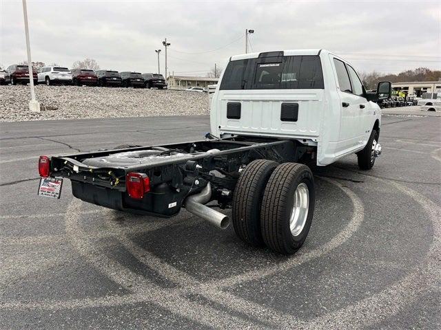 2024 RAM Ram 3500 Chassis Cab RAM 3500 SLT CREW CAB CHASSIS 4X4 60 CA