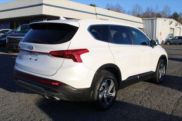 2022 Hyundai Santa Fe SE
