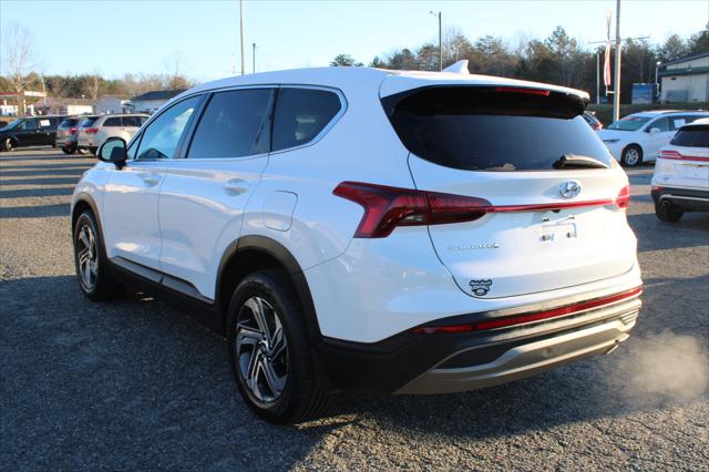 2022 Hyundai Santa Fe SE