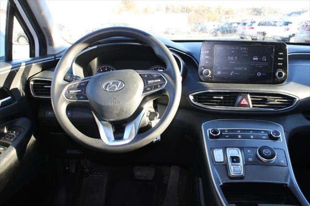 2022 Hyundai Santa Fe SE