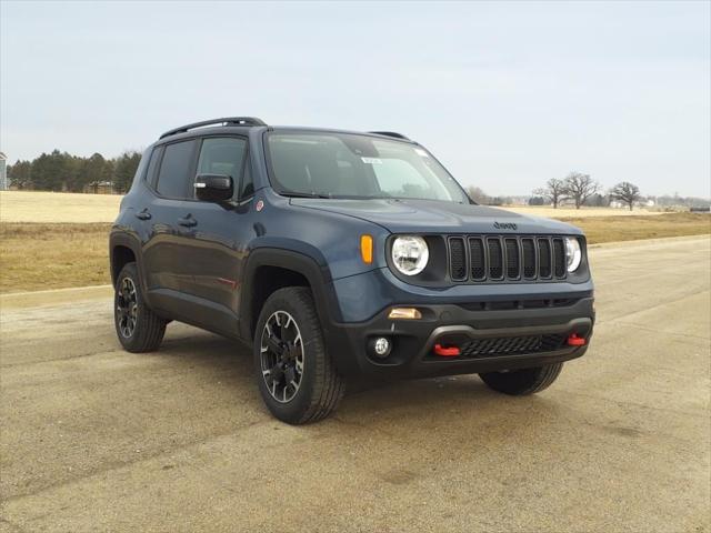 2023 Jeep Renegade RENEGADE TRAILHAWK 4X4