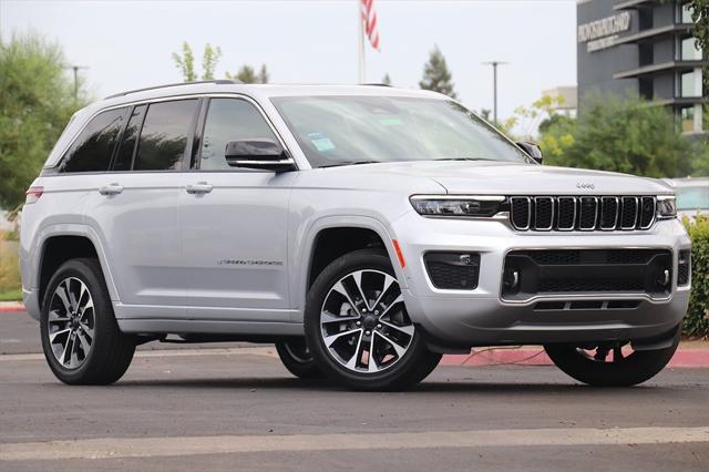 2022 Jeep Grand Cherokee Overland 4x2