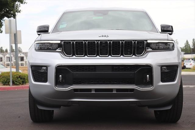 2022 Jeep Grand Cherokee Overland 4x2