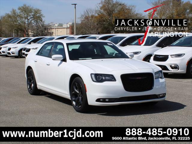 2023 Chrysler Chrysler 300 300S V6