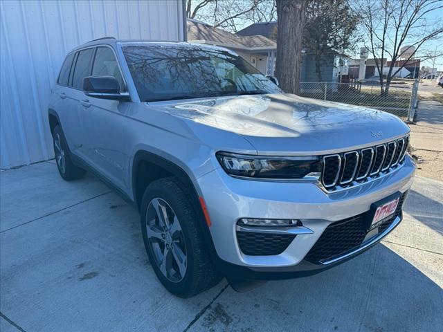 2024 Jeep Grand Cherokee GRAND CHEROKEE LIMITED 4X4 2024 Jeep Grand Cherokee GRAND CHEROKEE LIMITED 4X4