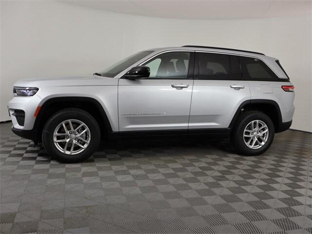 2024 Jeep Grand Cherokee GRAND CHEROKEE LAREDO X 4X2