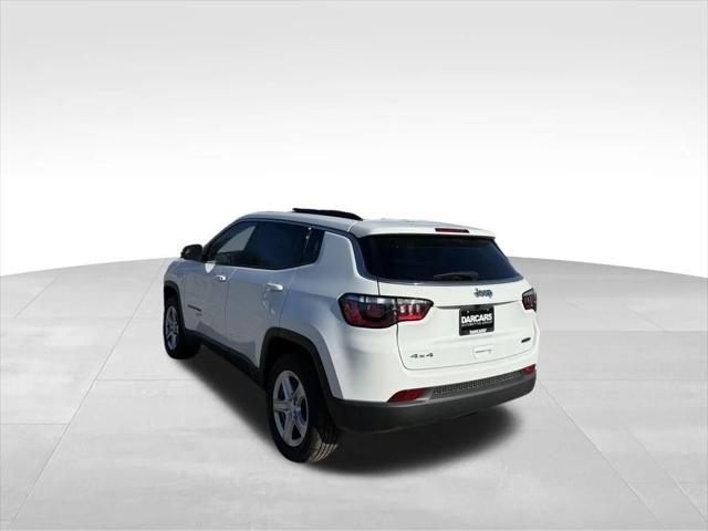 2024 Jeep Compass COMPASS LATITUDE 4X4