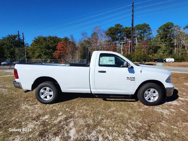 2023 RAM Ram 1500 Classic RAM 1500 CLASSIC TRADESMAN REGULAR CAB 4X4 8 BOX