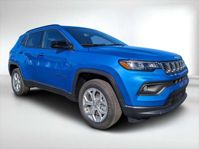 2024 Jeep Compass COMPASS LATITUDE 4X4